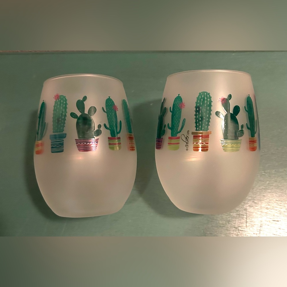 2 Culver Cactus, stemless glasses.